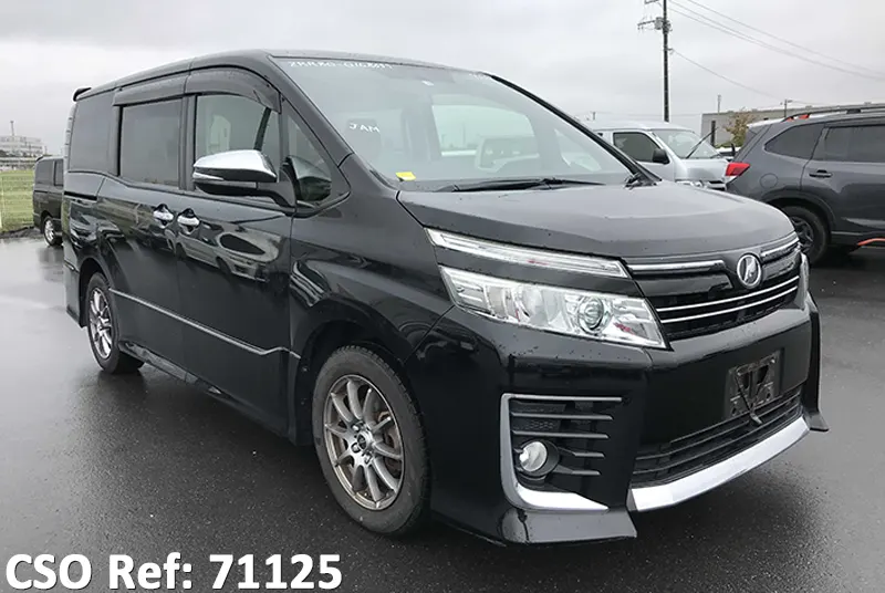Toyota / Voxy 2015